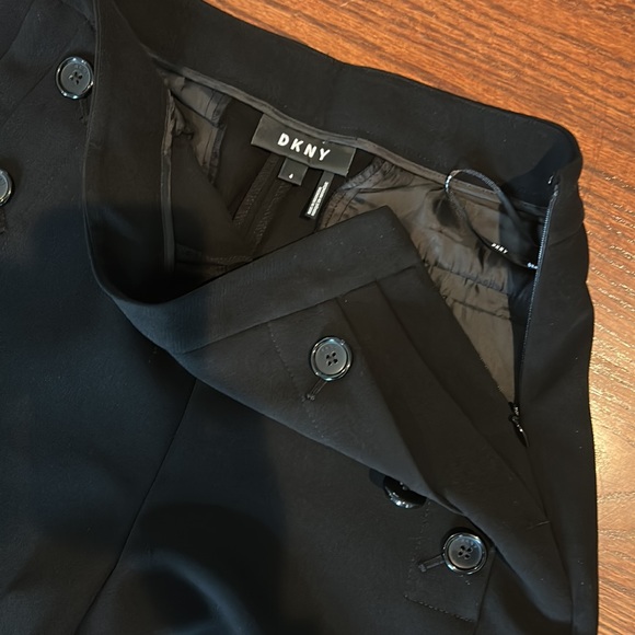 Never worn Black DKNY dress pants size 4 women’s - Picture 4 of 4